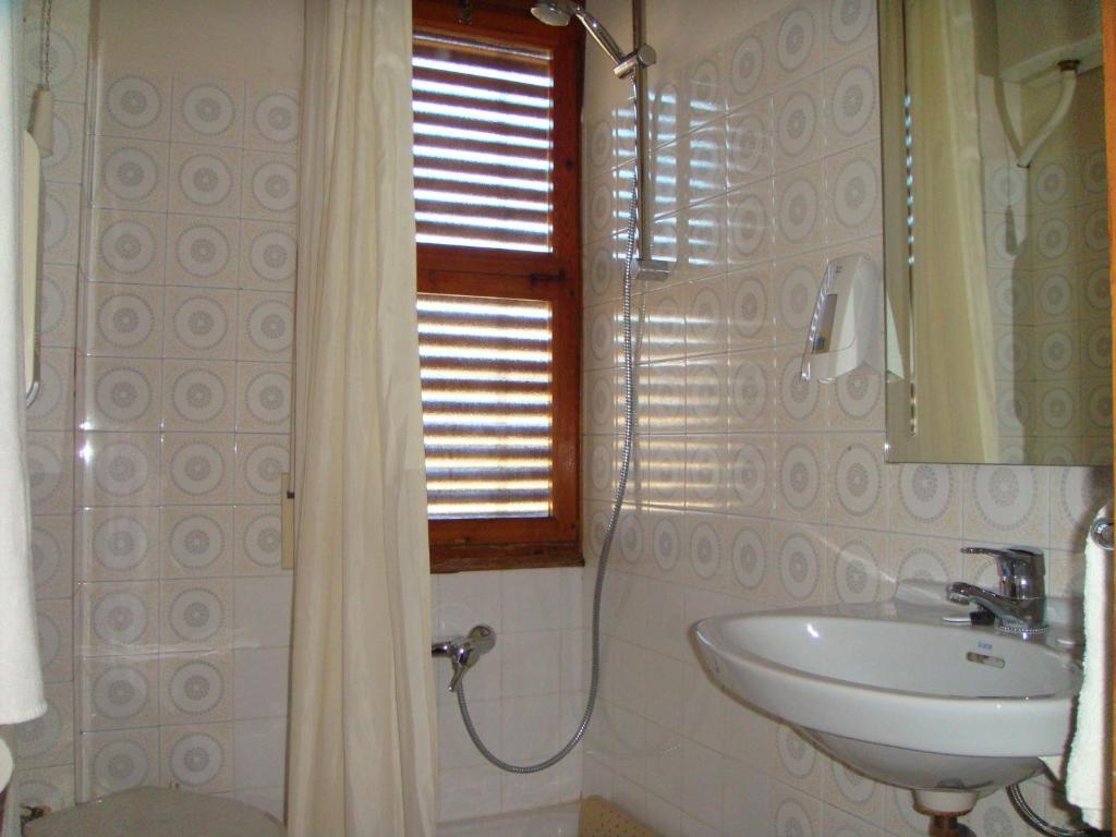 Hostal Casa Joan San Lorenzo de Morunys Bilik gambar